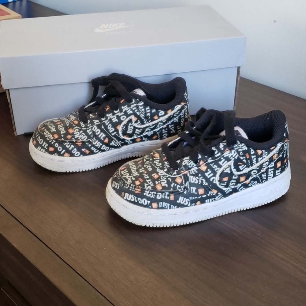 Toddler Nike Airforce 1 shoes